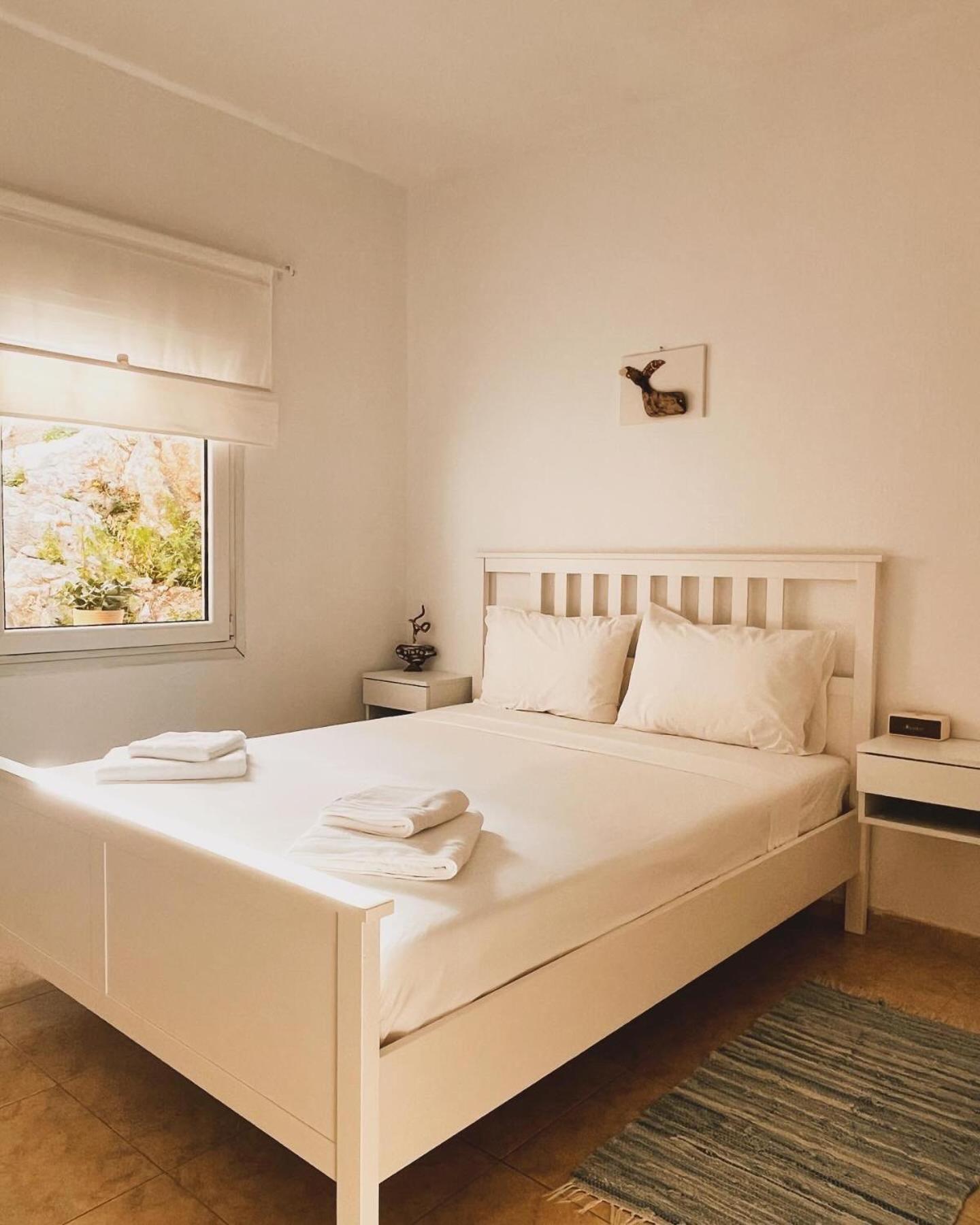 Lucy'S Guest House Skiathos Town Luaran gambar